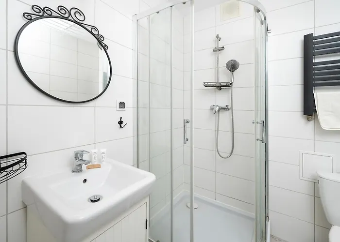 شقة Park Zrodliska Comfort By Bookinghost وودج